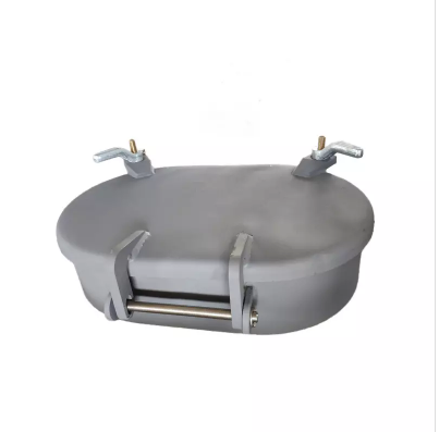 Cosa rende una copertura del portello rialzata a tenuta stagna per la spedizione?